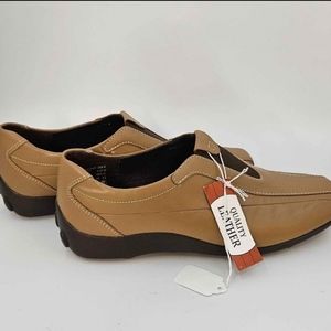 Predictions Women's Leather Shoes , Size 8